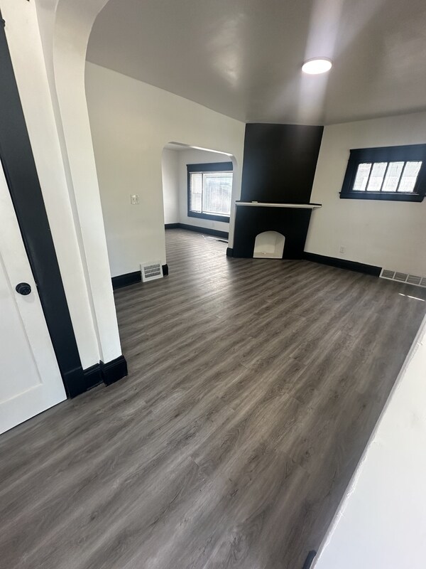 Photo - 11320 Durant Ave