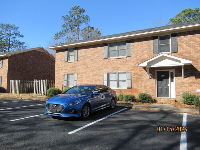 Building Photo - 192 Gertrude Dr