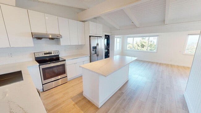 Building Photo - 117-119 Altena St Unit 119