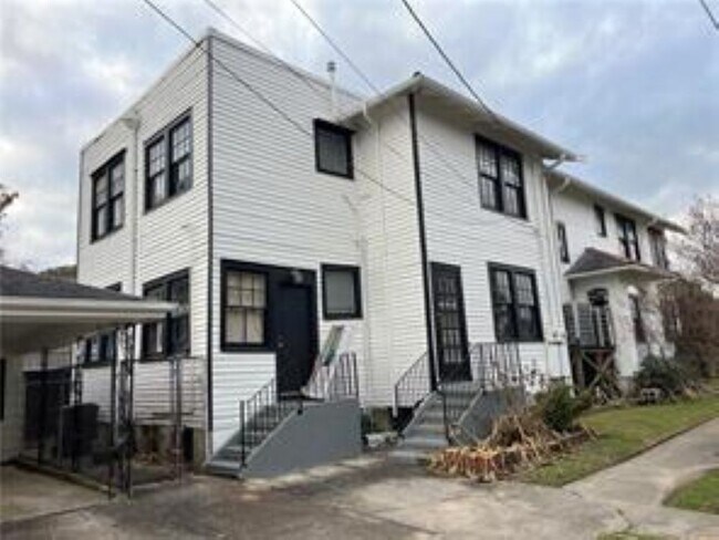 Side view - 700 Florida Blvd Unit 700 Florida Blvd.