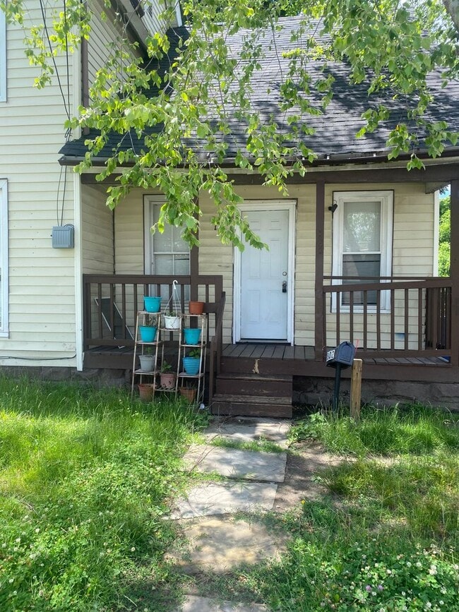 Photo - 3802 Denison Ave Unit Down