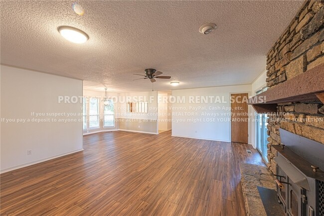 Photo - 14182 Mhoon Rd