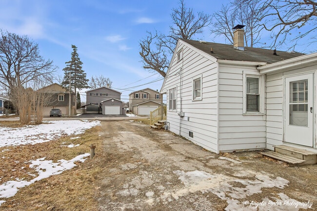 Photo - 33759 N Lake Shore Dr