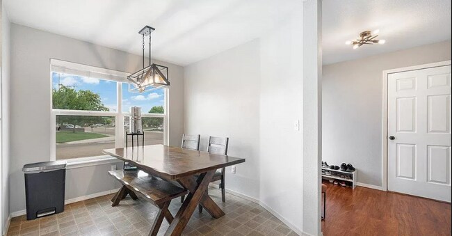 Photo - 10670 Dragonfly Dr