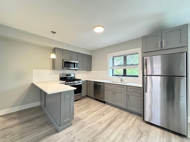 Photo - 1138 Oak Ave Unit W4