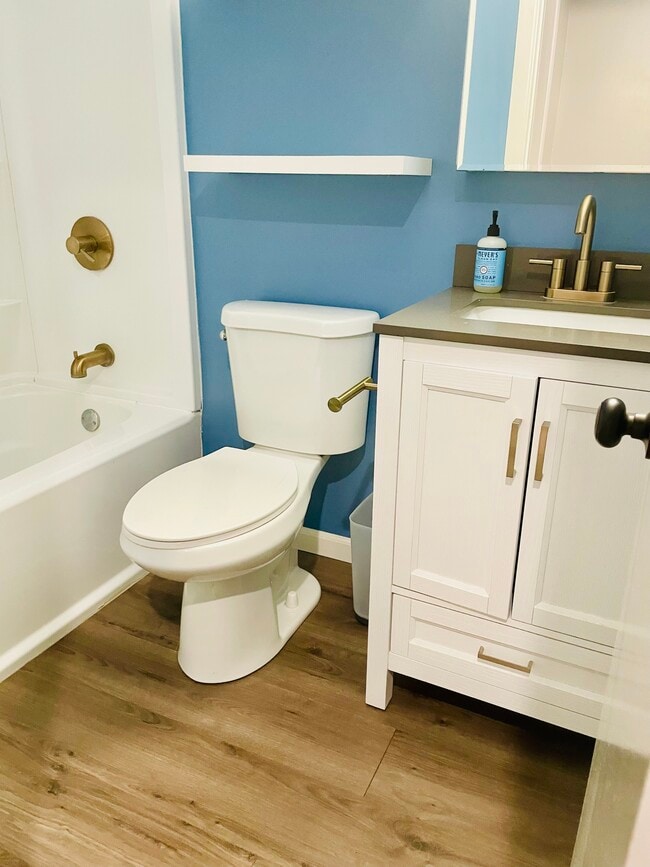 Photo - 1734 Valleywood Ct Unit 4