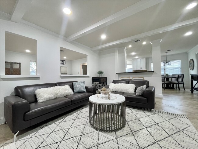 Photo - 6210 Queensloch Dr