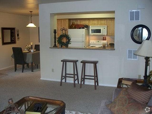 Breakfast Bar - Village Terrace