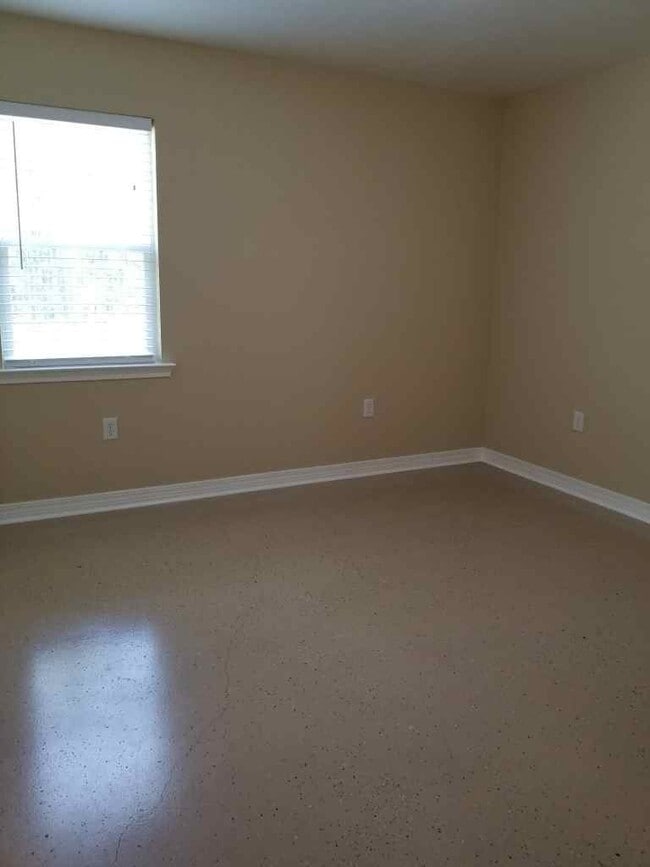 Photo - Country Rental on 1.59 Acres – Privacy & Space in Lucedale