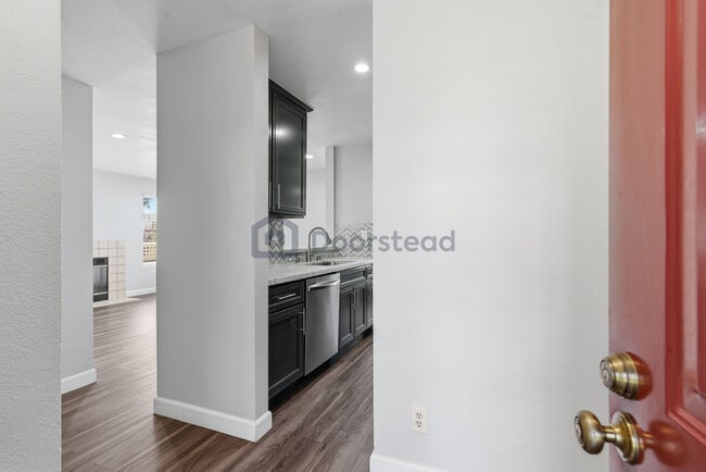 Photo - 675 Newbury Ln Unit 241