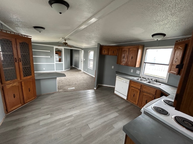 Photo - 7601 N Hwy Vv