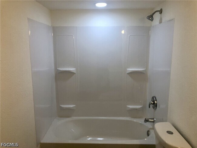 Photo - 16881 Davis Rd Unit 214