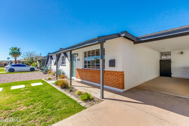 Photo - 1812 S Shafer Dr