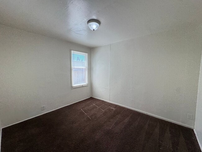 Photo - 209 Warren Ave Unidad C