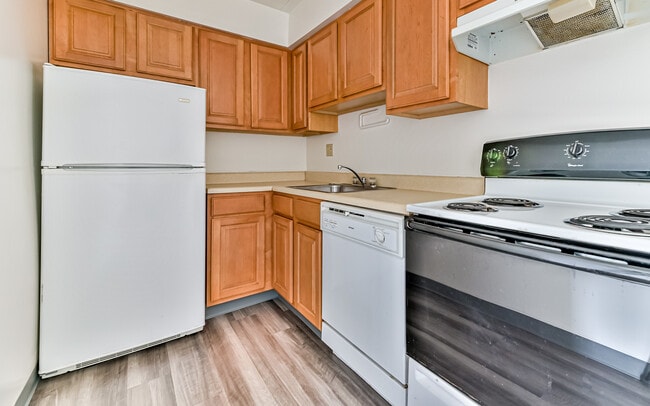 Photo - Hillcrest Apartments