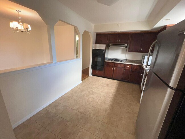 Photo - 2735 E 23rd St