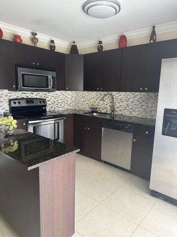 Photo - 2201 White Pine Cir