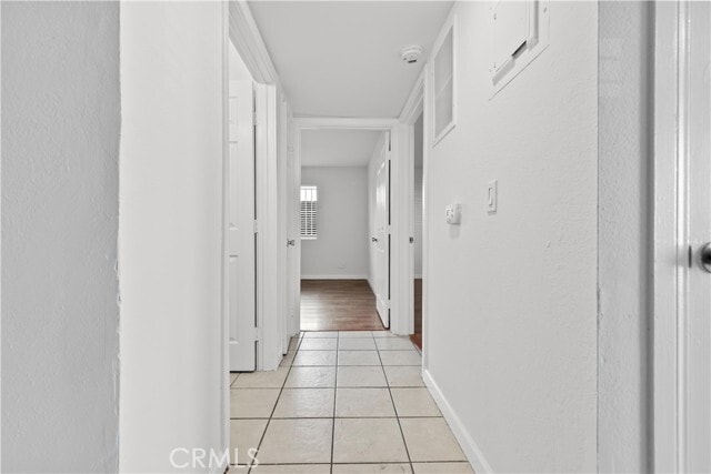 Photo - 5915 Woodman Ave Unidad 103