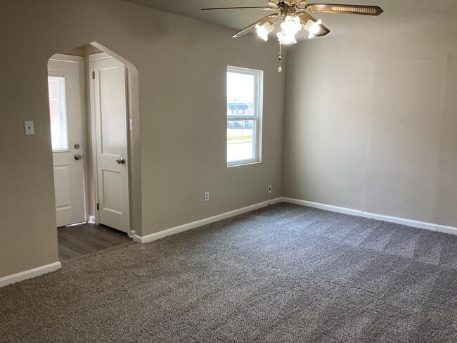 Photo - 3 Bedroom 2 Bathroom East Side Home