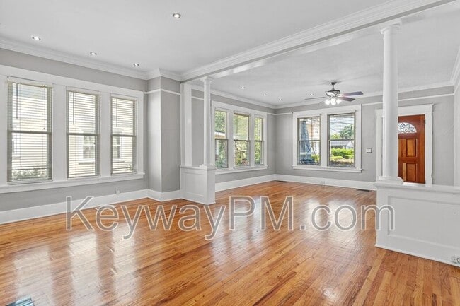 Photo - 1319 Baker Ave