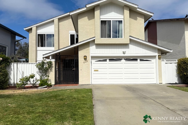Charming Foster City Home with Outdoor Liv... - Charming Foster City Home with Outdoor Liv...