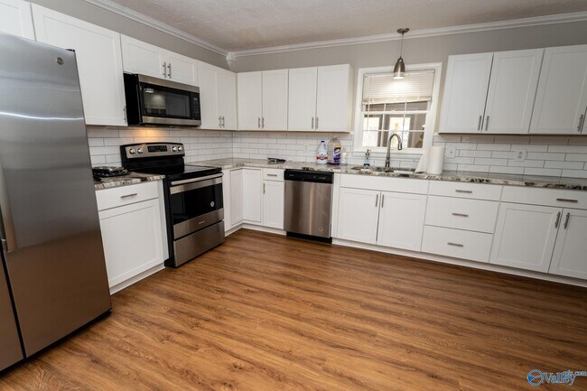 Photo - 2215 Fairfax St NE