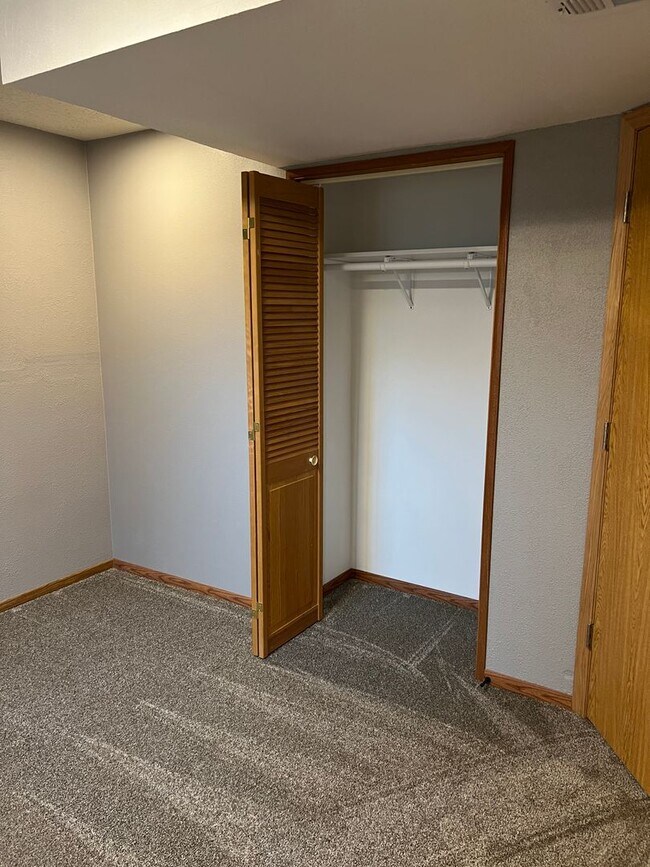 Updated 4 Bedroom House in Brandon SD Rental House Rental in Brandon