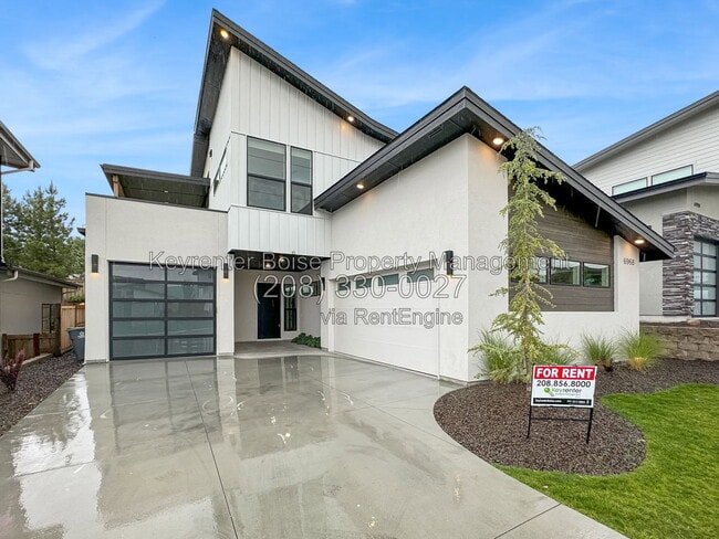 Building Photo - 6968 E La Cuesta St