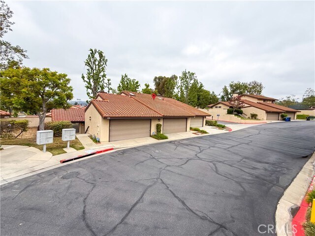Photo - 1034 Romney Dr