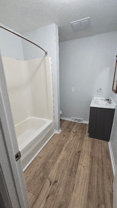 Photo - 1939 Perth St Unit 1