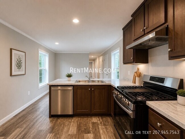 Photo - 131 D St