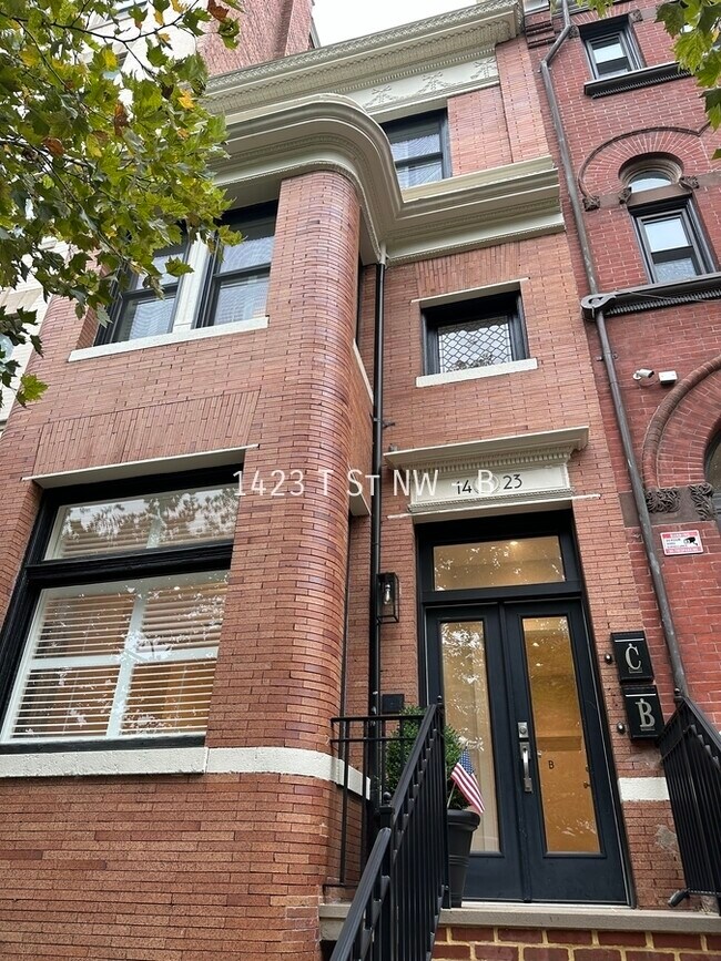 Photo - 1423 T St NW Unidad B