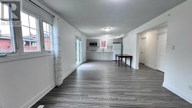 Photo - 3137 Sunnyhill Dr
