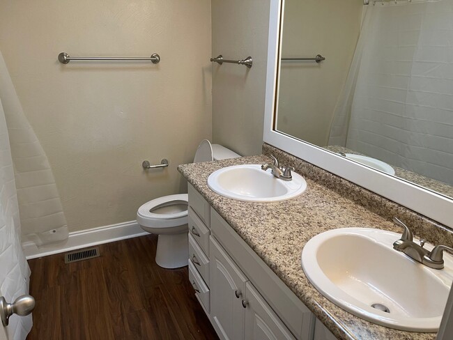 2626 Old Bainbridge Rd Unit 2626 C