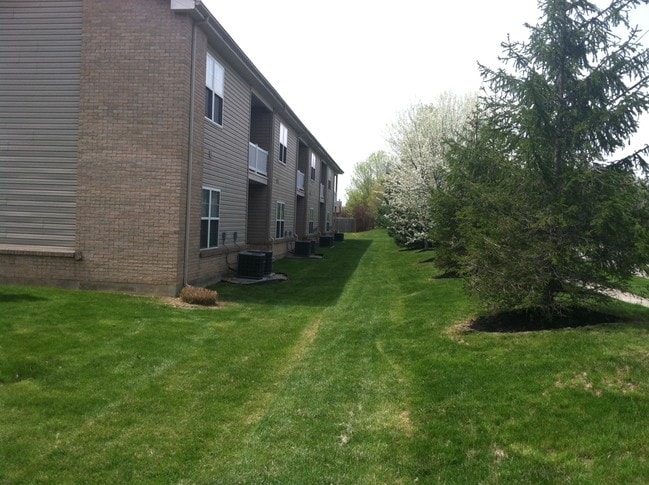 Country Manor Apartments