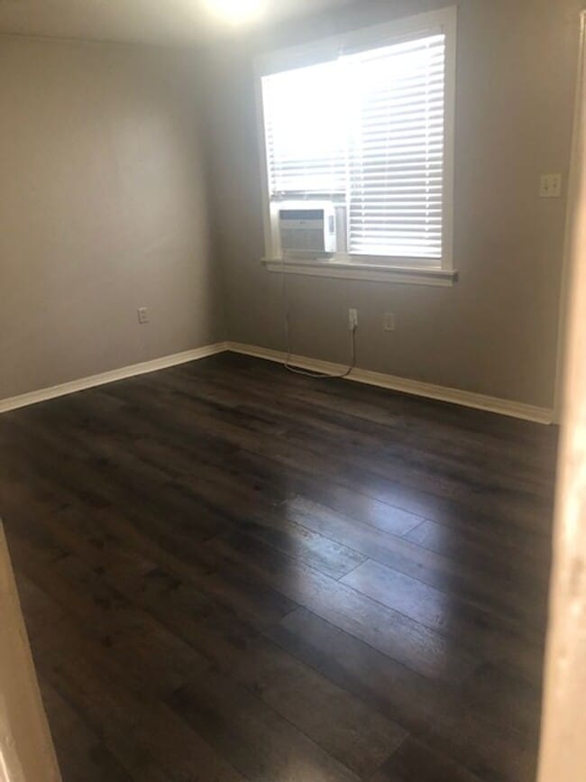 Photo - dgr521 Unit 525