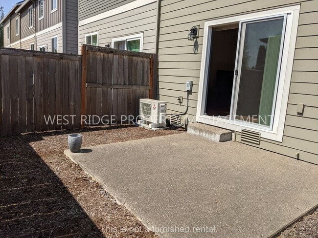 Photo - 17584 SW Devonshire Way
