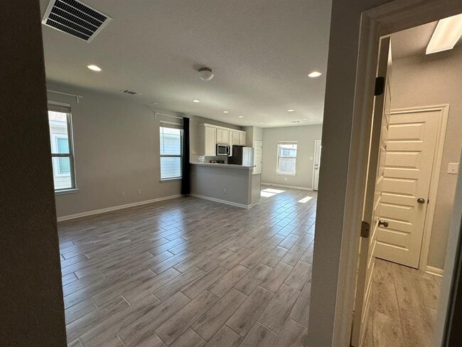 Photo - 224 Wild Wind Trail