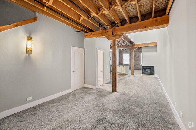 D1R 2BR, 1.5BA - 1,582SF - Living Room