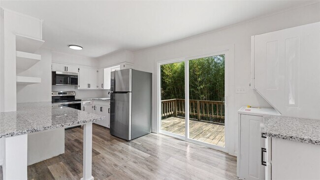 Photo - 828 W Caraway St