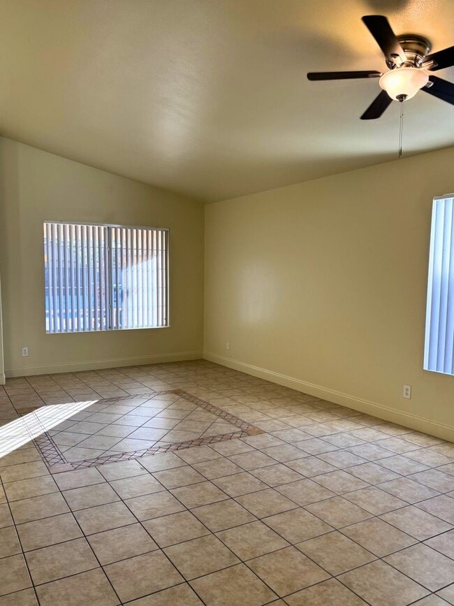 Photo - MOVE-IN READY 3BR/2BA SINGLE FAMILY HOME IN LAS VEGAS