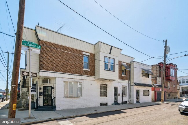 Photo - 2626 Master St Townhome