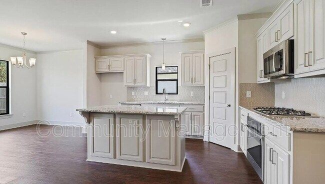 Photo - 14032 Eastover Ave