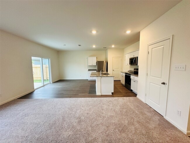 Photo - 14850 Calderon Dr