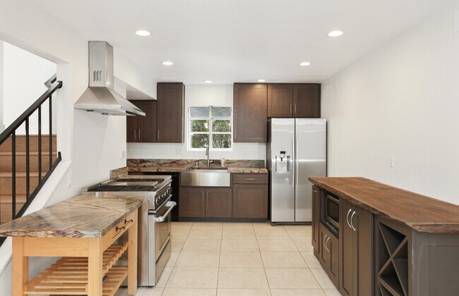 Photo - 216 W Escalones Unit A