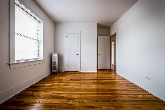 Photo - 5328 W Harrison St Chicago, IL 60644