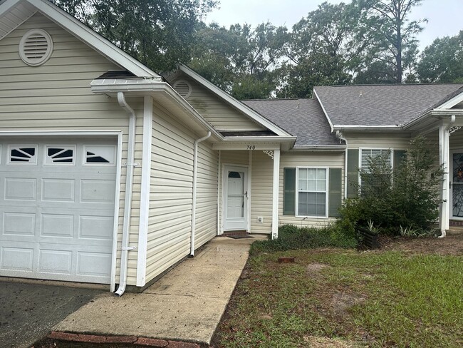 2/2 in Willow Pointe in Mobile - 2/2 in Willow Pointe in Mobile House