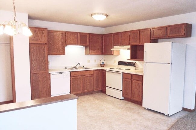 Building Photo - WOODBURY VILLAGE Rental