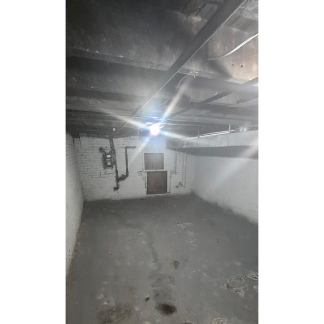 Photo - 647 S Pulaski St