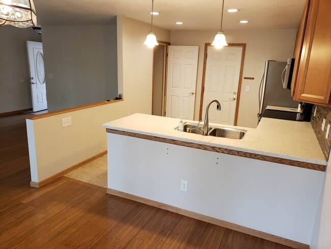 Photo - BEAUTIFUL HOME IN BROOMFIELD WITH FENCED IN YARD - AVAILABLE 8/6/26